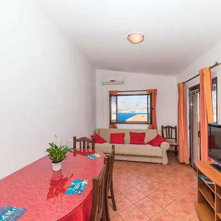 One-bedroom In Okrug Donji Apartament *