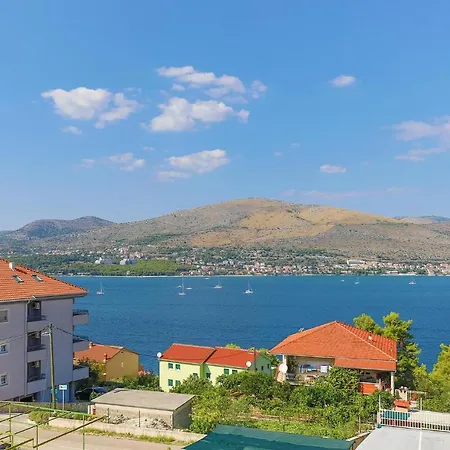 One-bedroom In Okrug Donji *